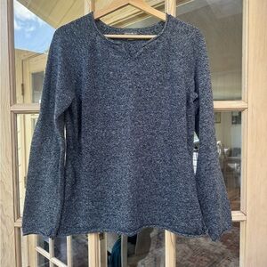 Eddie Bauer Women’s Cotton Knit Sweater (navy blue and white) Size Large